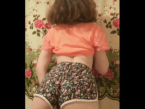 ❤️ Leanbh óg sexy ag baint dá shorts ar cheamara Físeán anal ag ga.centr-klassiki.ru ❌